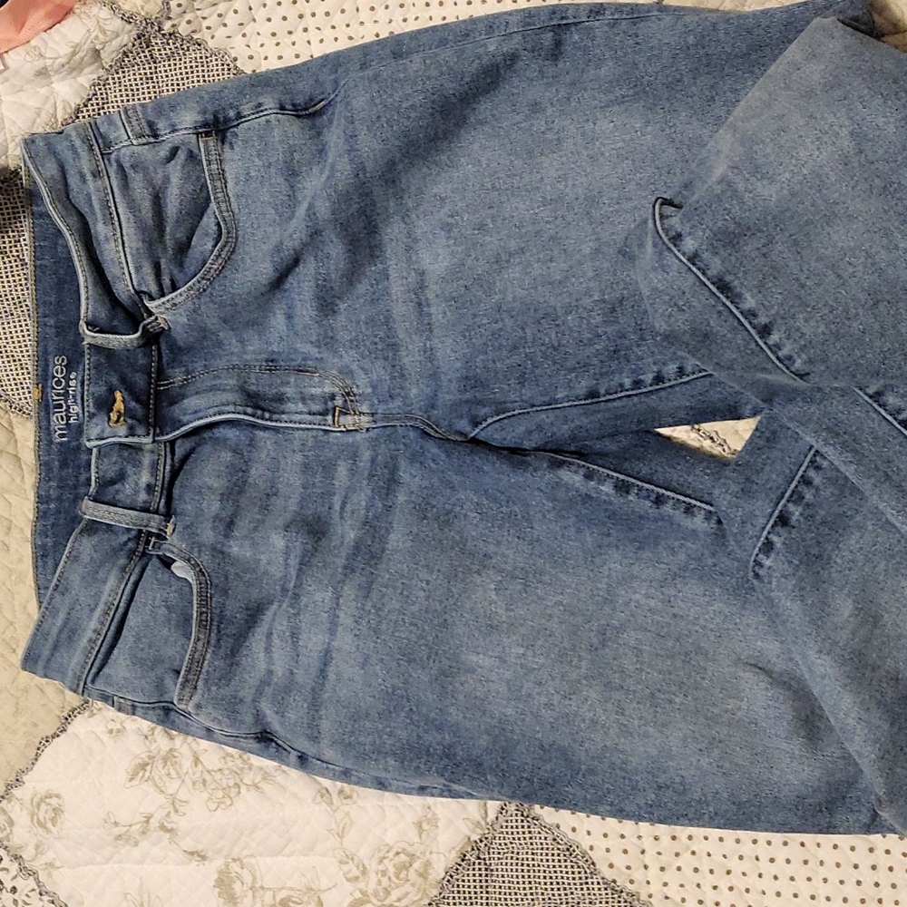 Women's cropped skinny jeans